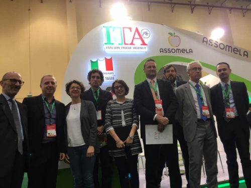 Assomela al Mac Fruit Attraction in Egitto